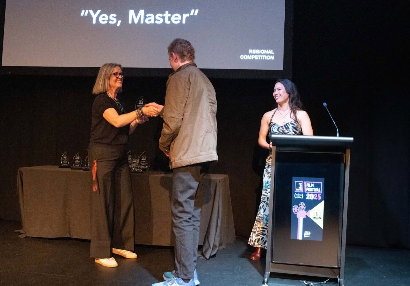 award yes-master